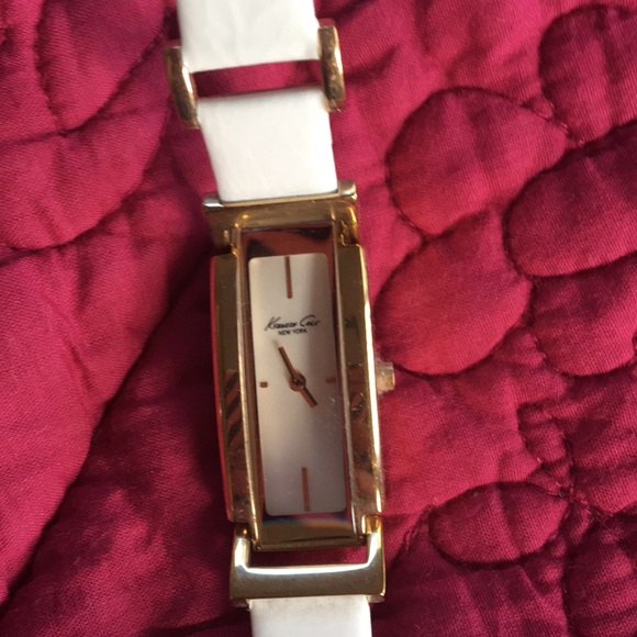Kenneth Cole Watch - Picture 2 of 3